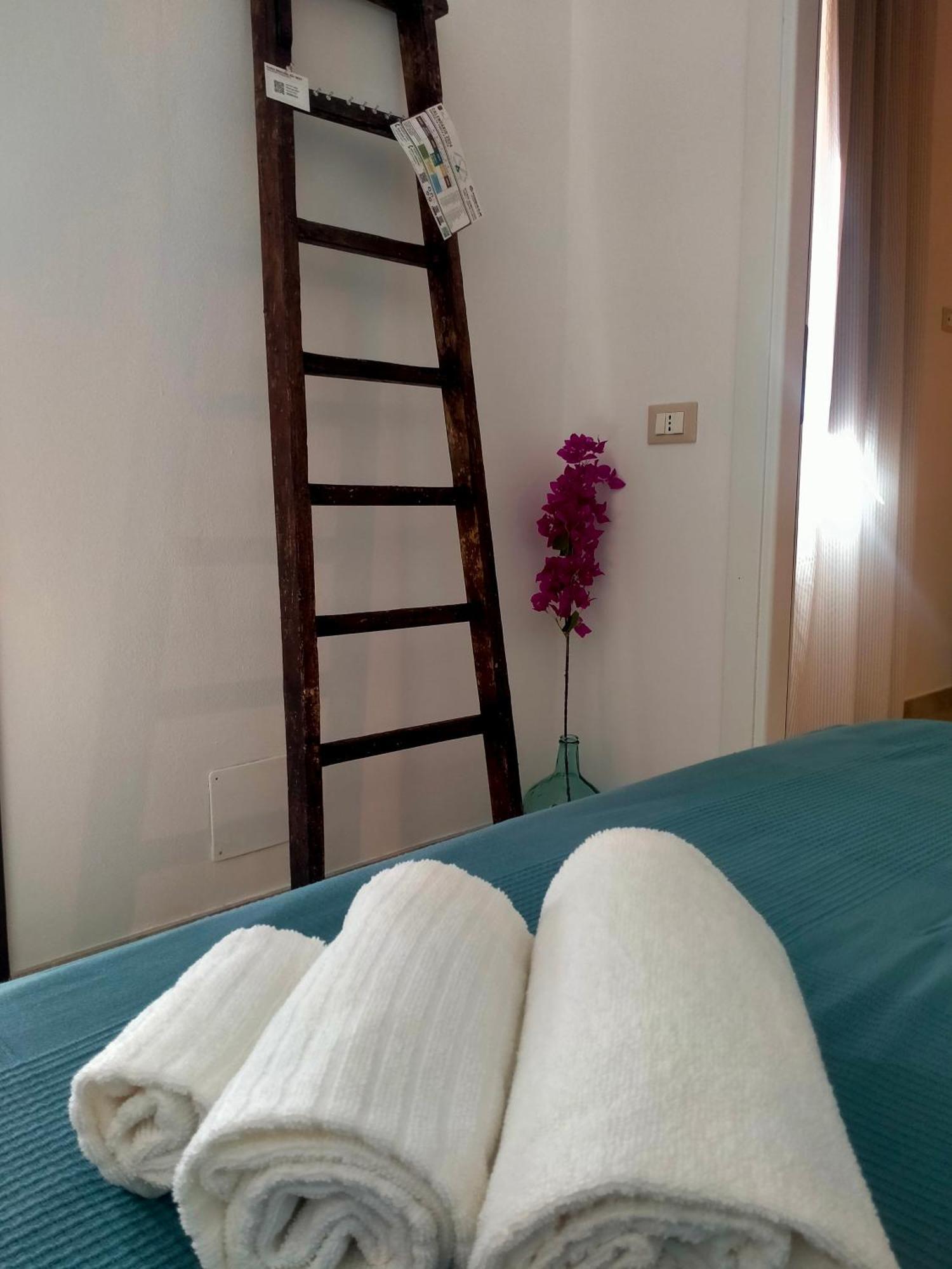 Apartament A Casa Tutti Bene Trapani Zewnętrze zdjęcie